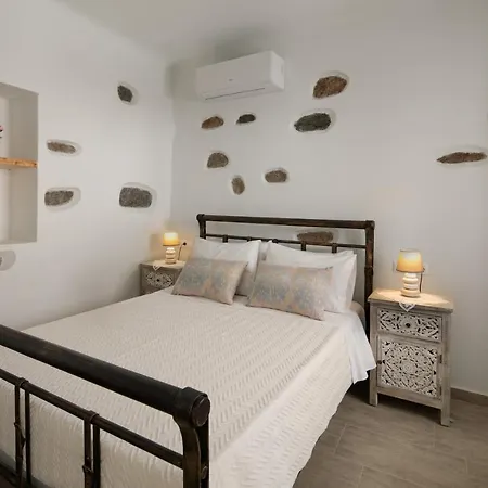 Vintage House Naxos *