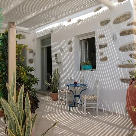 Vintage House Naxos